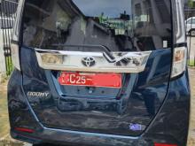 https://riyasewana.com/uploads/toyota-roomy-gt-151348416774.jpg