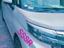 https://riyasewana.com/uploads/toyota-roomy-gt-18141515002.jpg