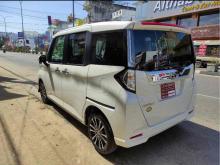 https://riyasewana.com/uploads/toyota-roomy-gt-2820021524591.jpg