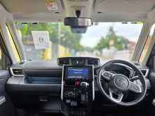 https://riyasewana.com/uploads/toyota-roomy-gt-3005436245.jpg