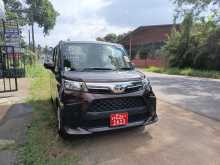 Toyota Roomy X 2024 Car