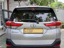 https://riyasewana.com/uploads/toyota-rush-1294333473.jpg