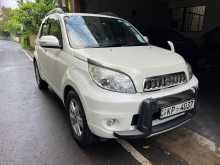 Toyota Rush 2010 SUV