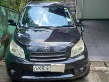 Toyota Rush 2010 SUV