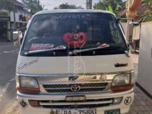 Toyota RZH102 2000 Van