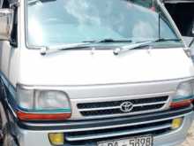 Toyota RZH112 Dolphin 2001 Van