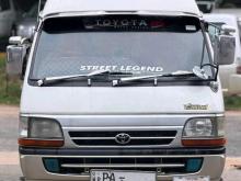 Toyota RZH183 2001 Van