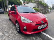 Toyota Aqua S Grade 2012 Car