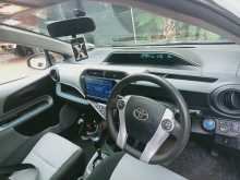 https://riyasewana.com/uploads/toyota-s-limited-2013-1218062212253.jpg