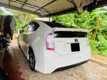 https://riyasewana.com/uploads/toyota-s-limited-2119451022143.jpg