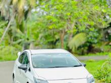 Toyota Prius S Touring 2011 Car