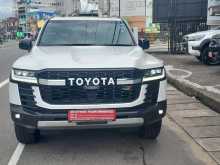 Toyota LAND CRUISER SAHARA 300 GR SPORT 2024 SUV