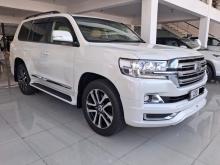 Toyota Sahara V8 2017 SUV