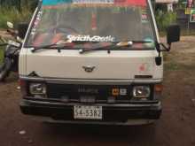 Toyota Shell 1990 Van
