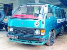 Toyota Shell 1998 Van