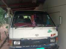 Toyota Shell 1984 Van