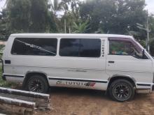 Toyota Shell 1989 Van