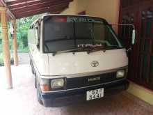 Toyota Shell 1984 Van
