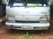 Toyota Shell 1989 Van