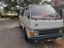 Toyota Shell 1992 Van