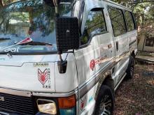 Toyota Shell 1991 Van