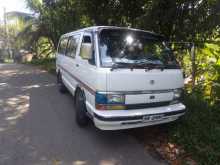 Toyota Shell 1989 Van