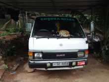 Toyota Shell LH61 1990 Van