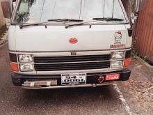 Toyota Shellmodel 61 1989 Van