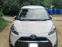https://riyasewana.com/uploads/toyota-sienta-2018-149512412041.jpg