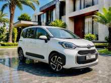 Toyota Sienta 2025 Car