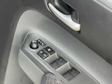 https://riyasewana.com/uploads/toyota-sienta-28135846274.jpg
