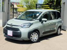 Toyota Sienta 2023 Car