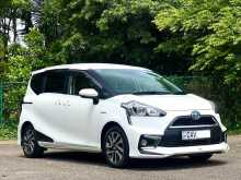 Toyota Sienta 2016 Car