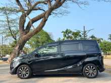 https://riyasewana.com/uploads/toyota-sienta-7-2162517452.jpg