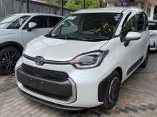 Toyota Sienta 2025 Car