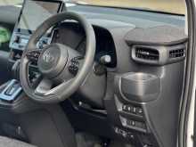 https://riyasewana.com/uploads/toyota-sienta-7-30122210755.jpg