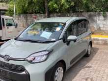 Toyota Sienta G 2023 Car