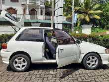 https://riyasewana.com/uploads/toyota-starlet-112208474973.jpg