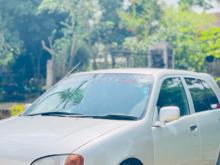 Toyota Starlet 2000 Car