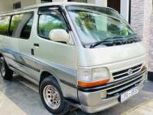 Toyota DOLPHIN SUPER GL 2001 Van