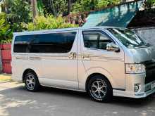 Toyota Super GL 2016 Van