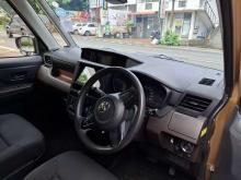https://riyasewana.com/uploads/toyota-tank-301345236276.jpg