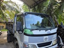 Toyota Tipper 1999 Lorry