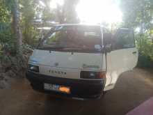 Toyota TownAce CR27 1990 Van