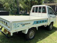 https://riyasewana.com/uploads/toyota-town-ace-511583724341.jpg