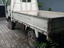 https://riyasewana.com/uploads/toyota-townace-1983-3558291205314.jpg