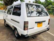 https://riyasewana.com/uploads/toyota-townace-1985-2618494012874.jpg