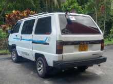 https://riyasewana.com/uploads/toyota-townace-1987-1313571312264.jpg