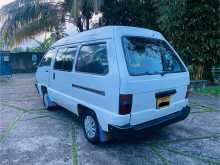 https://riyasewana.com/uploads/toyota-townace-1995-1920211312062.jpg