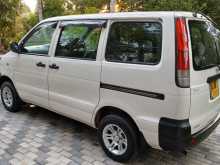 https://riyasewana.com/uploads/toyota-townace-1999-912472512993.jpg